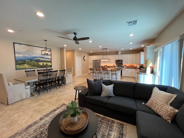 Love Does Home Celebrates Single Moms on Valentine’s Day!